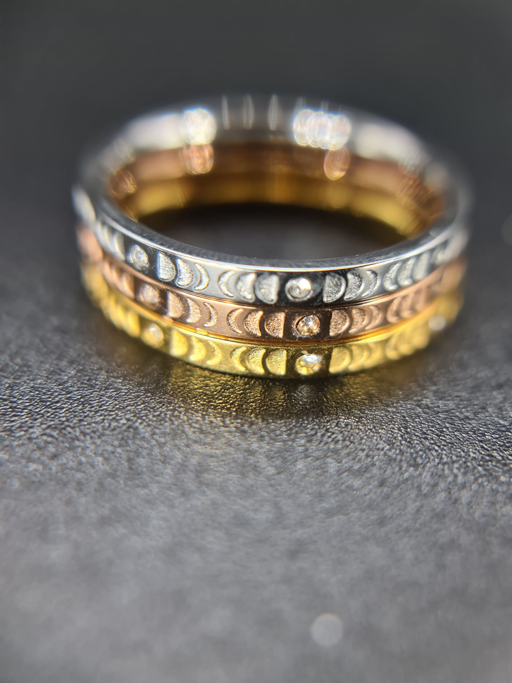 Mondphasen-Ring • Minimalistischer Stapelring mit Zirkonia • Himmlischer Schmuck in Gold Silber Roségold • JoJos Presents