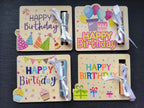 Happy Birthday Geldgeschenk aus Holz – Bunte Geburtstagskarte mit Geldscheinhalter | Kreative Geschenkidee zum Geburtstag