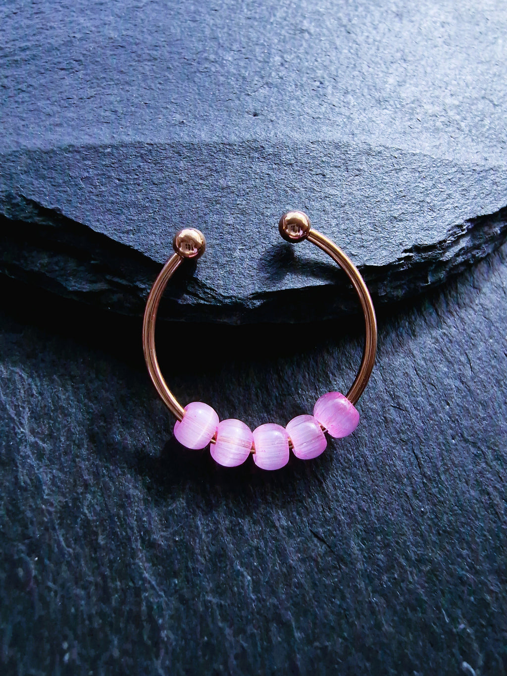 Anti-Stress-Ring „Rosalie“ • Drehbarer Fidget Ring aus Edelstahl in Gold, Silber & Roségold • Verstellbarer Ring mit rosa Perlen • Geschenk