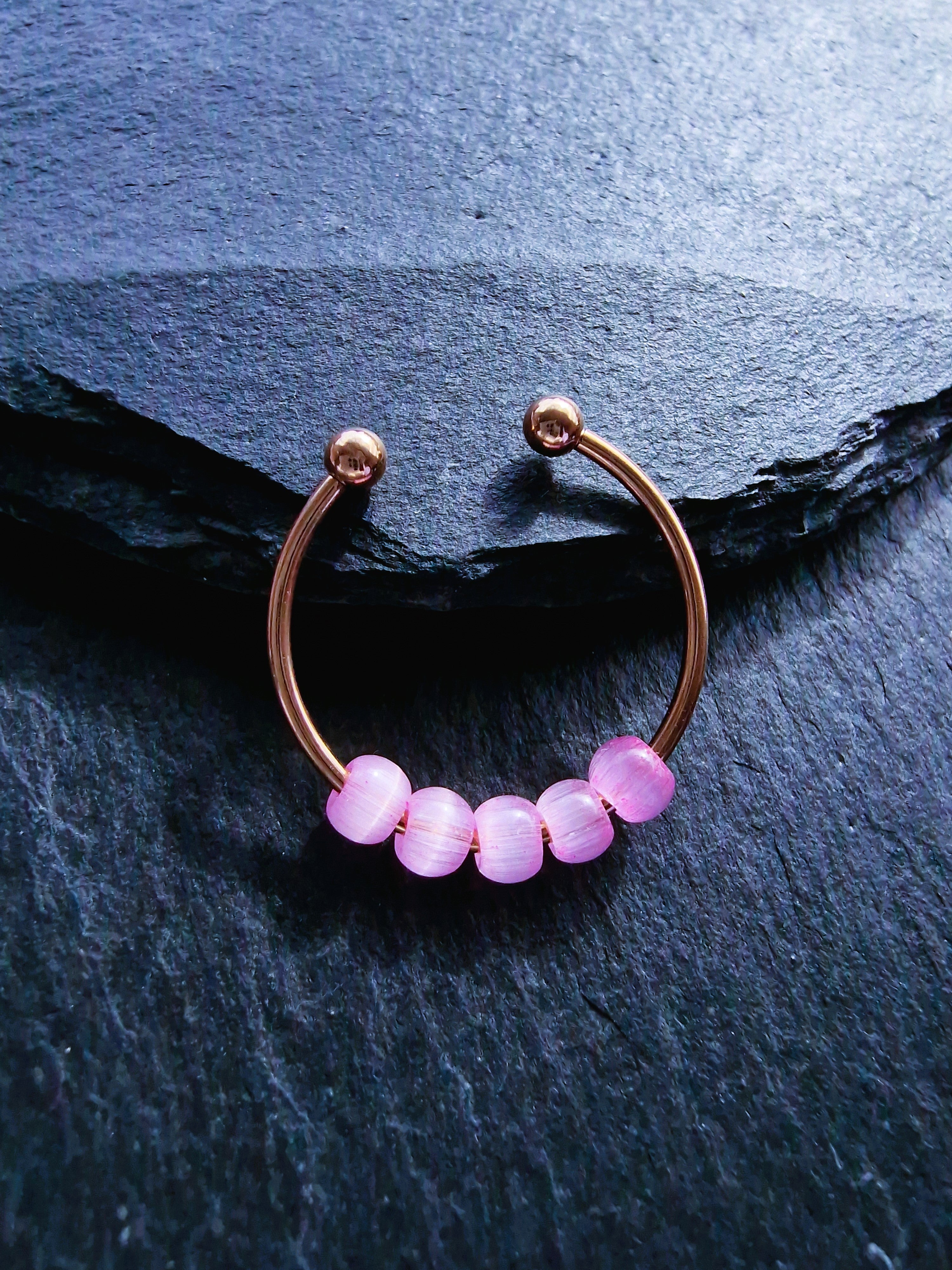 Anti-Stress-Ring „Rosalie“ • Drehbarer Fidget Ring aus Edelstahl in Gold, Silber & Roségold • Verstellbarer Ring mit rosa Perlen • Geschenk