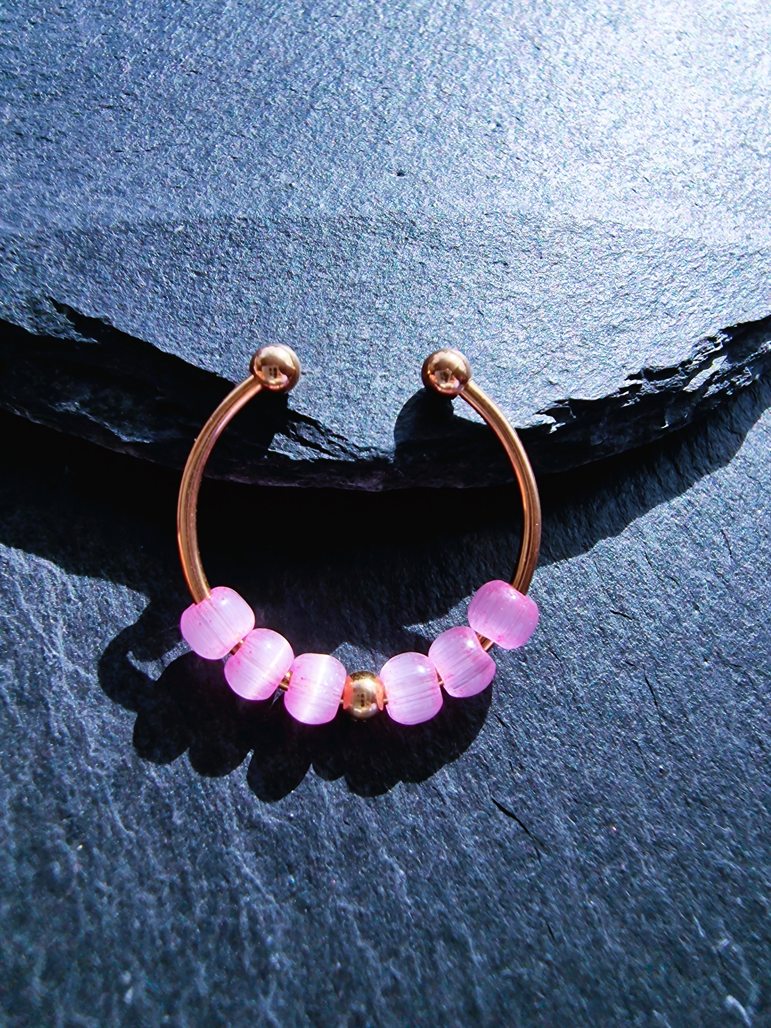 Anti-Stress-Ring „Rosalie“ • Drehbarer Fidget Ring aus Edelstahl in Gold, Silber & Roségold • Verstellbarer Ring mit rosa Perlen • Geschenk