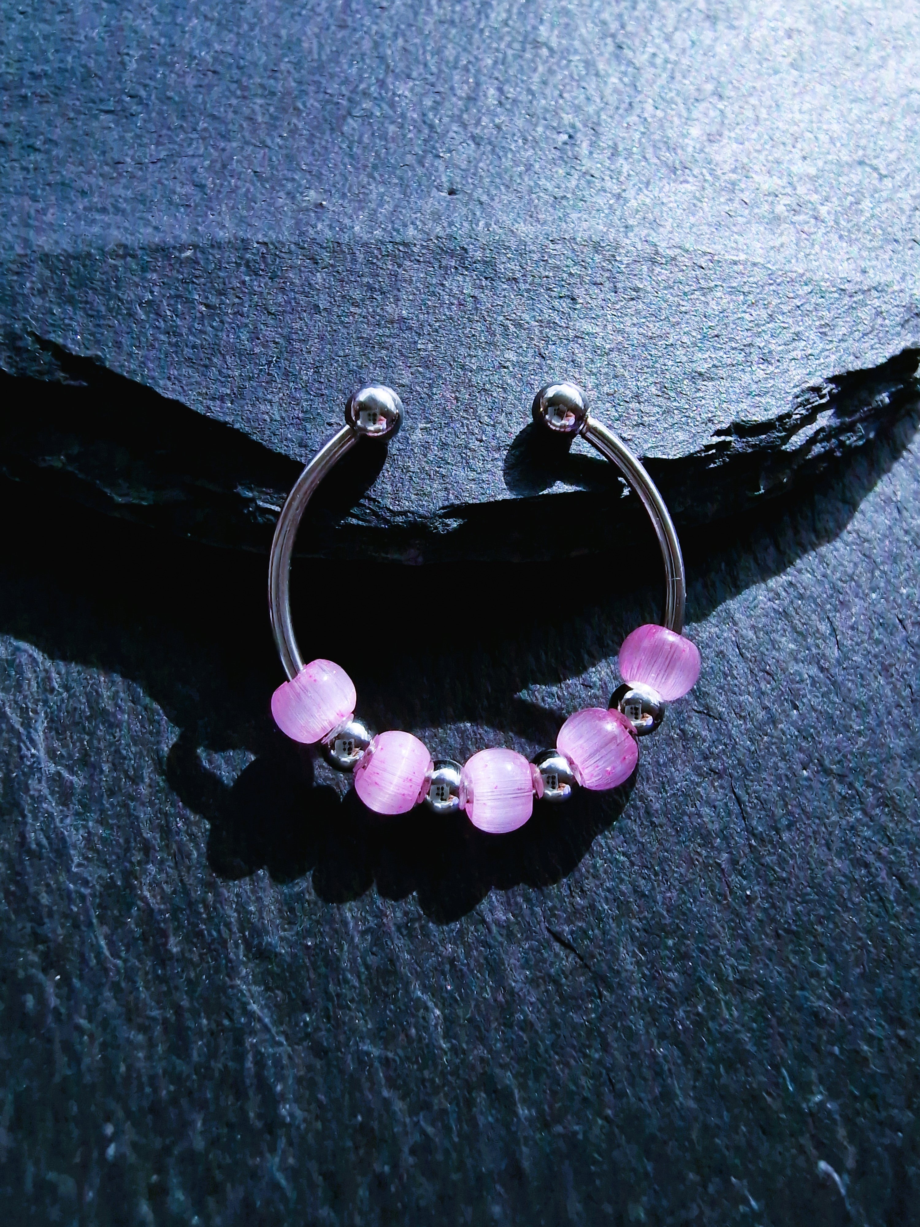 Anti-Stress-Ring „Rosalie“ • Drehbarer Fidget Ring aus Edelstahl in Gold, Silber & Roségold • Verstellbarer Ring mit rosa Perlen • Geschenk