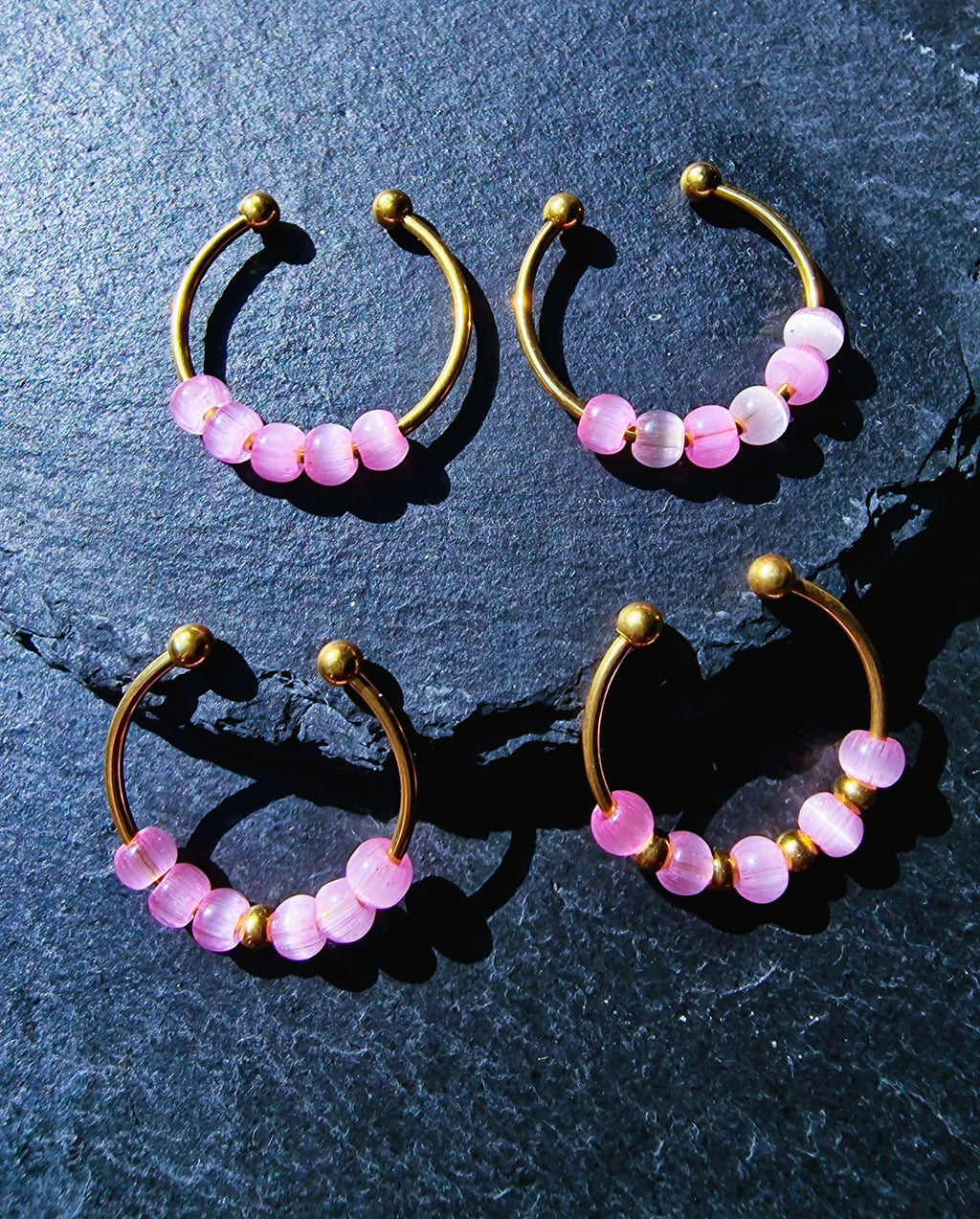 Anti-Stress-Ring „Rosalie“ • Drehbarer Fidget Ring aus Edelstahl in Gold, Silber & Roségold • Verstellbarer Ring mit rosa Perlen • Geschenk