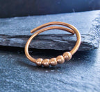 Anti-Stress-Ring Grace – verstellbarer Fidget Ring für kräftige Finger