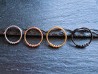 Anti-Stress-Ring Grace – verstellbarer Fidget Ring für kräftige Finger