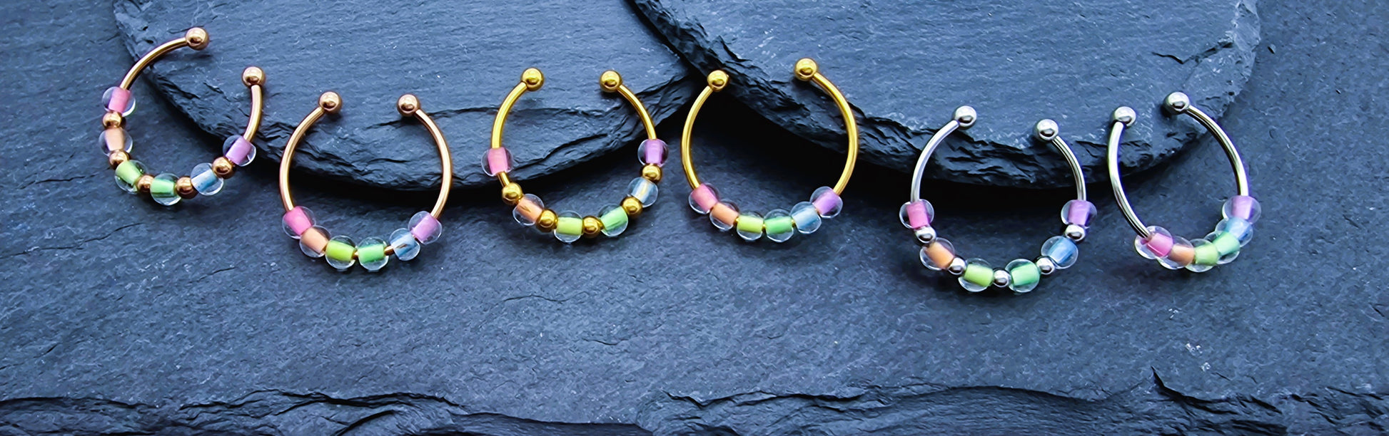 Anti-Stress-Ring "Rainbow" • LGBTQ Pride Ring • Regenbogen Ring • Verstellbarer Anxiety Ring • Farbenfroher Ring mit Glasperlen • Pride Month