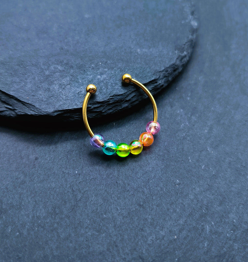 Bunter Fidget Ring mit Regenbogenperlen – verstellbarer Spiel- & Beschäftigungsring für Alltag oder  Schule | Kalea