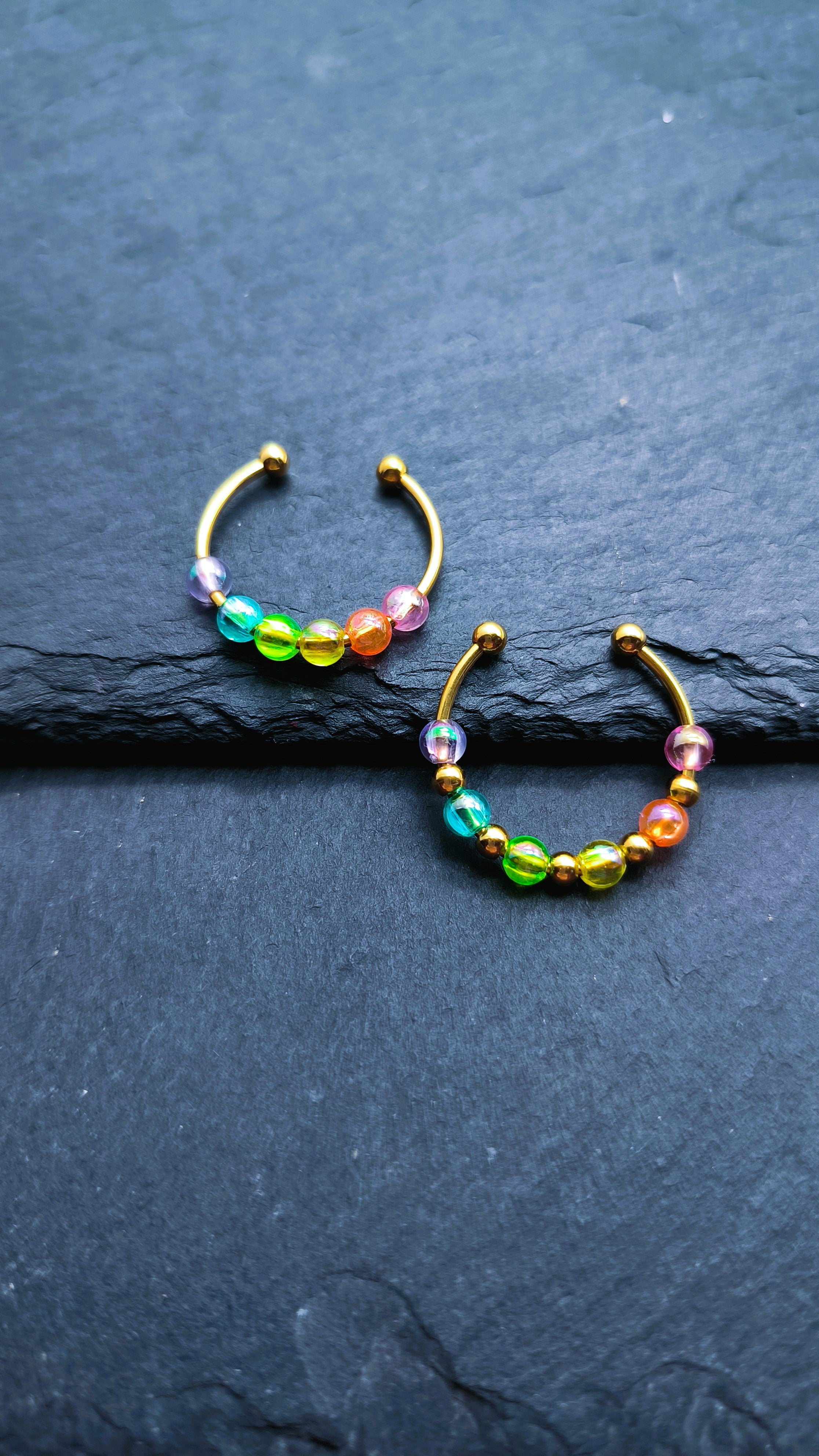 Bunter Fidget Ring mit Regenbogenperlen – verstellbarer Spiel- & Beschäftigungsring für Alltag oder  Schule | Kalea