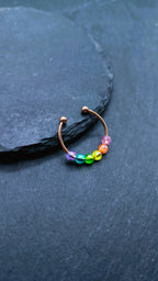 Bague anti-stress colorée avec perles arc-en-ciel – bague ludique et divertissante réglable pour la vie quotidienne ou l'école | Kalea