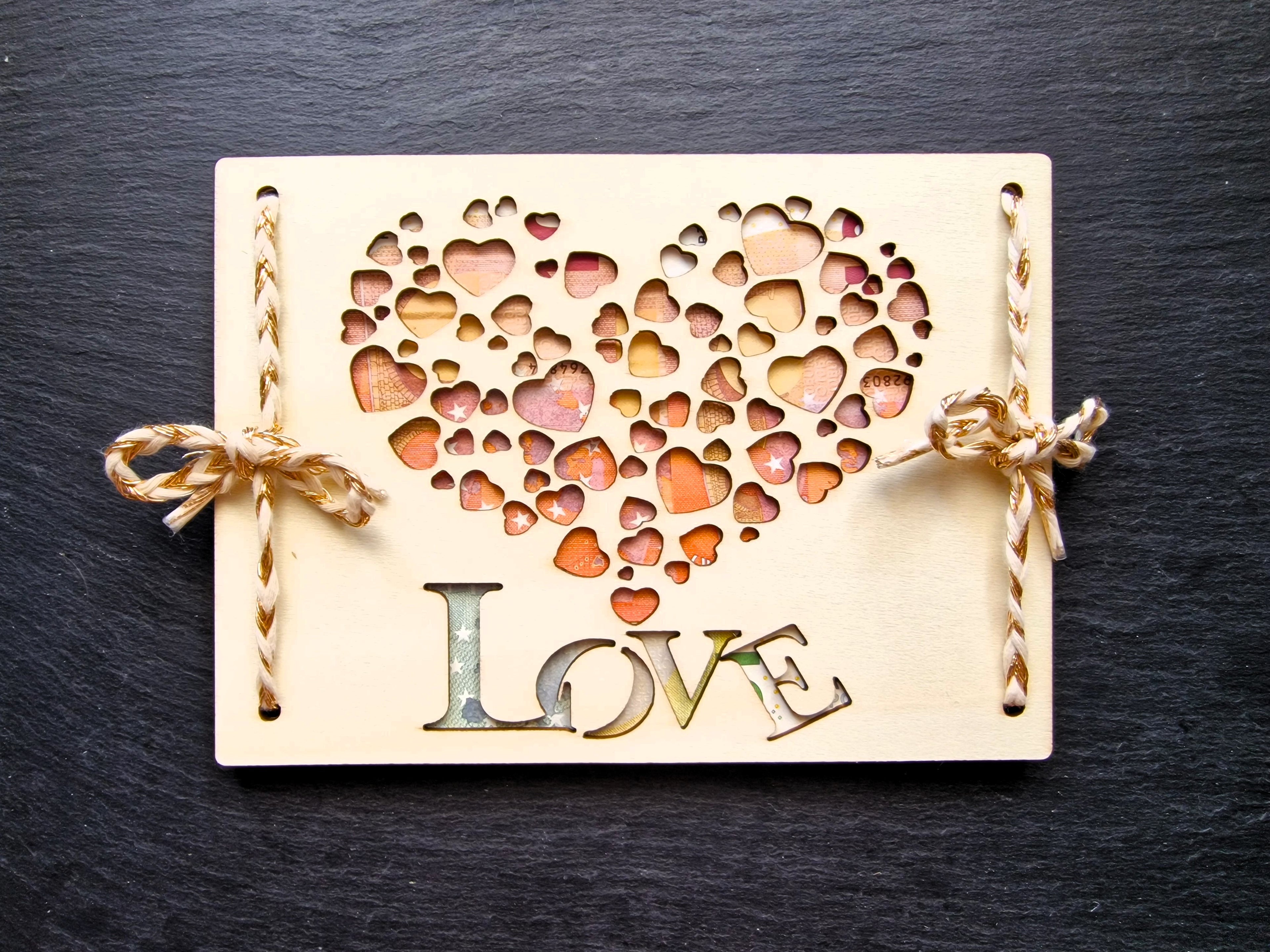 Geldgeschenk LOVE aus Holz | Herz Geldgeschenk Hochzeit & Geburtstag | Kreative Gutschein Karte | Valentinstag Geschenk | DIY personalisierbar