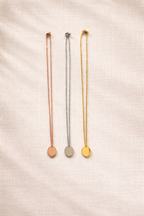 Geburtsblumen Anhänger Oval personalisiert – Edelstahl (Silber/Gold/Roségold) | Geburtstag Geschenk