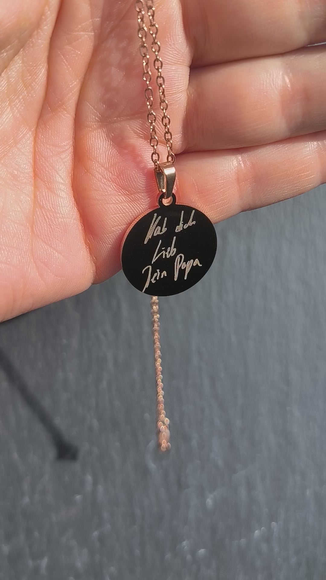 Halskette mit echter Handschrift | Schmuck mit gravierter Handschrift | Individueller Anhänger 22mm | Erinnerungskette | Gedenkkette