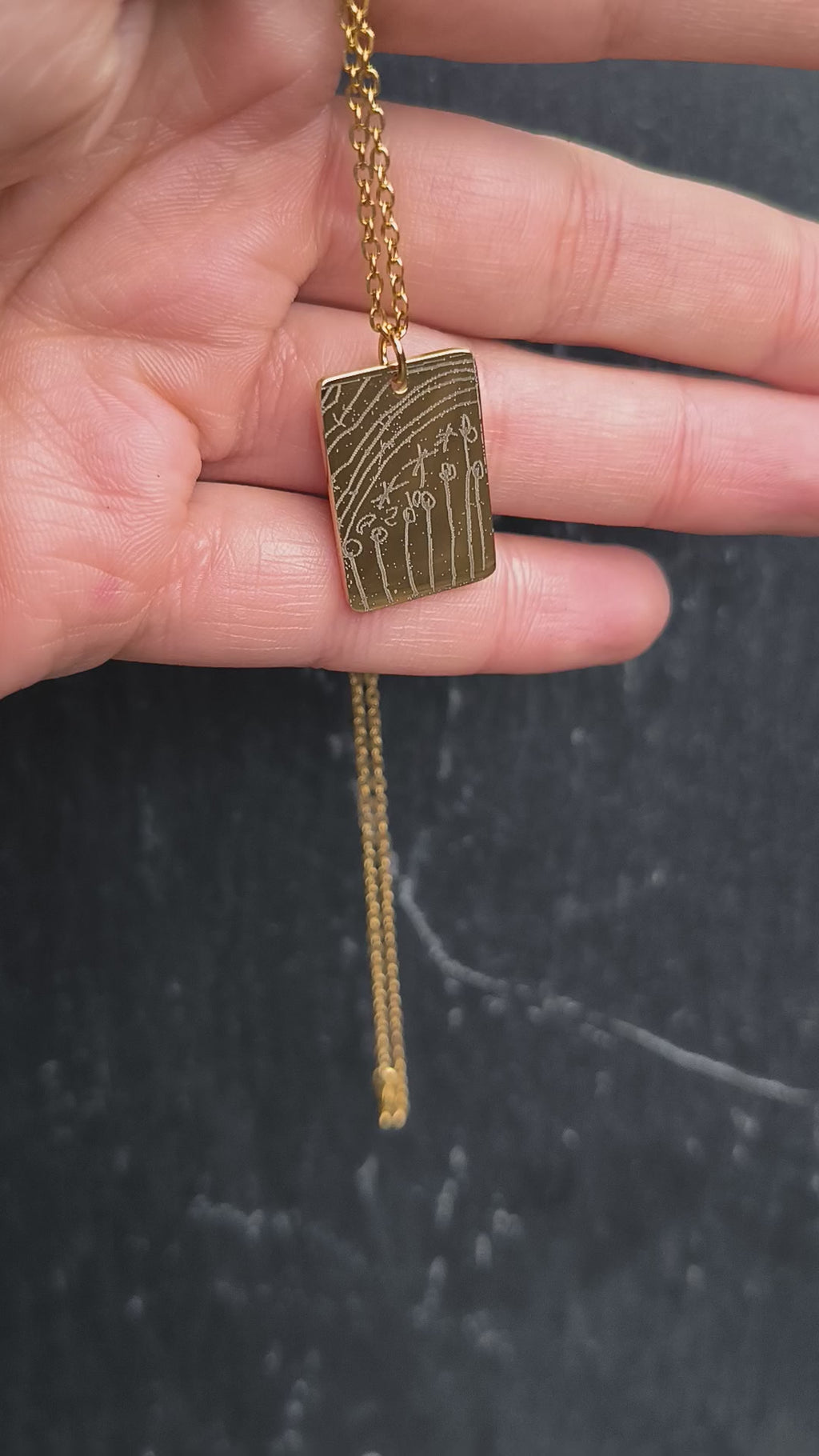 Personalized Necklace Child Drawing – Kinderzeichnung Gravur Kette Geschenk für Mama | Individueller Anhänger 15x22mm | Erinnerungskette