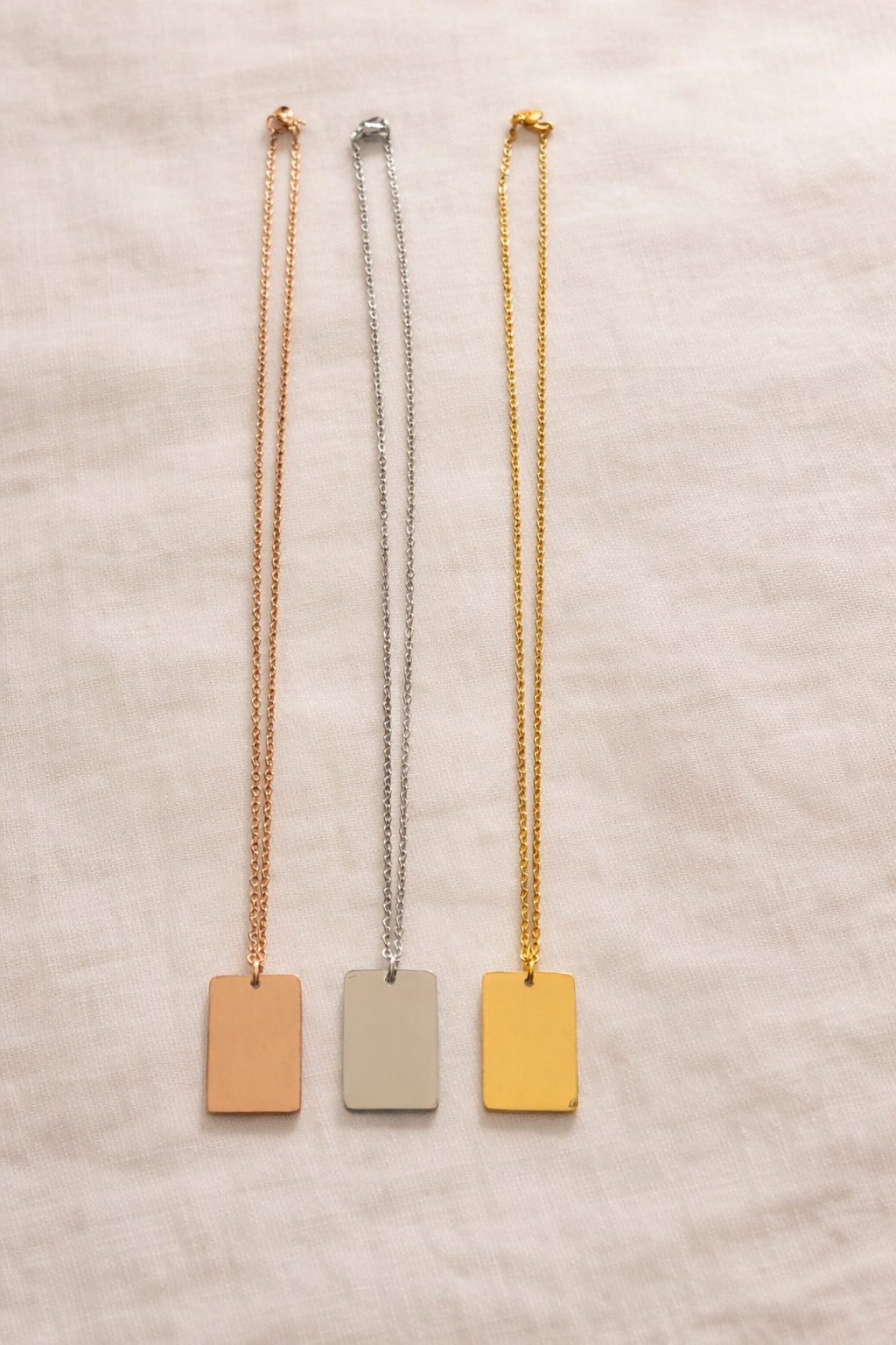 Personalized Necklace Child Drawing – Kinderzeichnung Gravur Kette Geschenk für Mama | Individueller Anhänger 15x22mm | Erinnerungskette