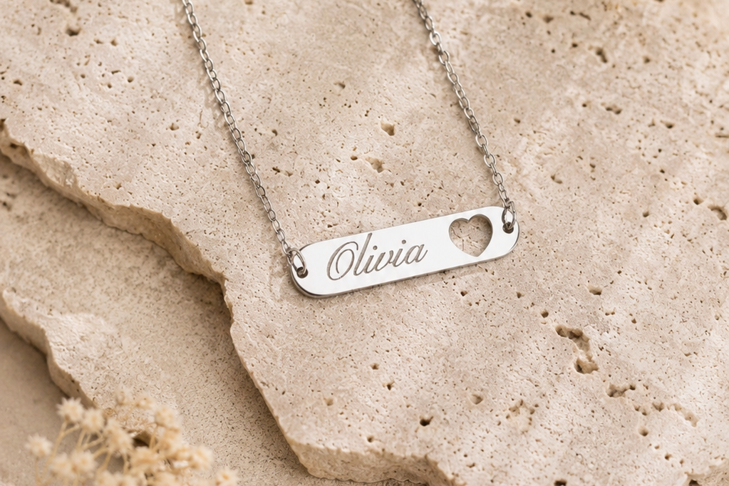Herz Bar Kette personalisiert – Name oder Datum Gravur | Edelstahl (Silber/Gold) | Minimalistische Namenskette Geschenk